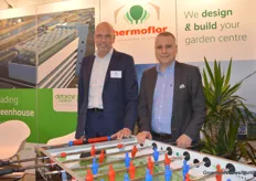 Ben Boon with Thermoflor and Steven Deforche with Deforche Construct working hard on building garden centers and expanding their high tech knowledge about specialist research and demo greenhouses from Belgian to the Netherlands and further.